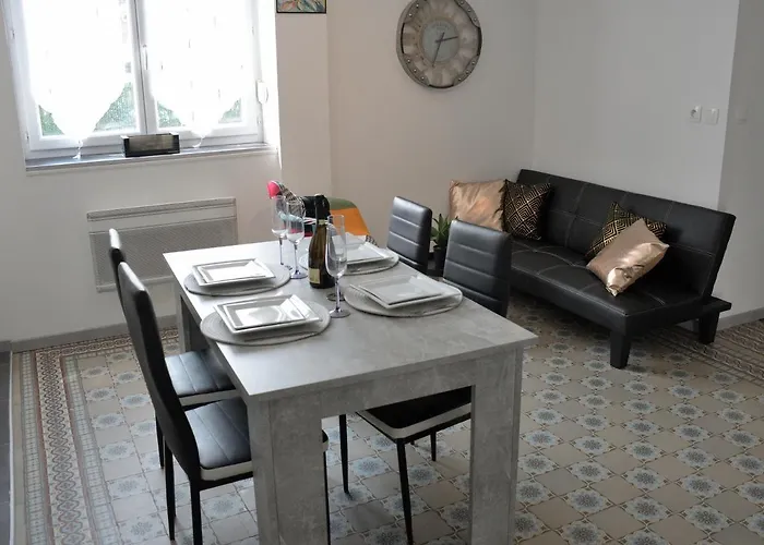 Domus Lemaitre 1 Bouchain - Parking - Wifi Tv - 2 Chambres - Proche Gare Et Commerces