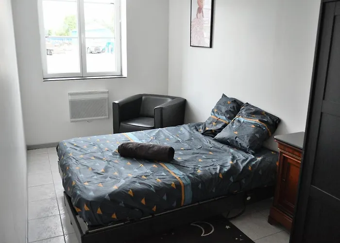 Domus Lemaitre 1 Bouchain - Parking - Wifi Tv - 2 Chambres - Proche Gare Et Commerces