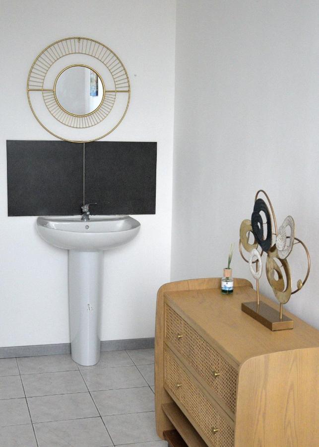 Domus Lemaitre 1 Bouchain - Parking - Wifi Tv - 2 - Proche Gare Et Commerces *